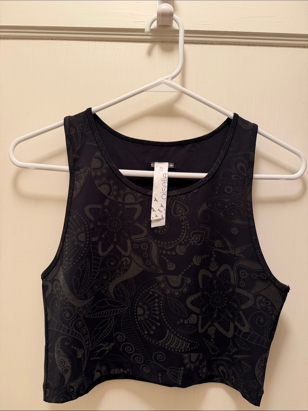 Oiselle Black Reflective-Print Crop Top